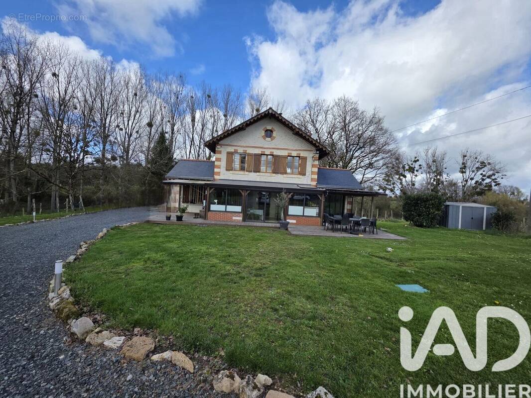 Photo 1 - Maison à AVRILLE-LES-PONCEAUX