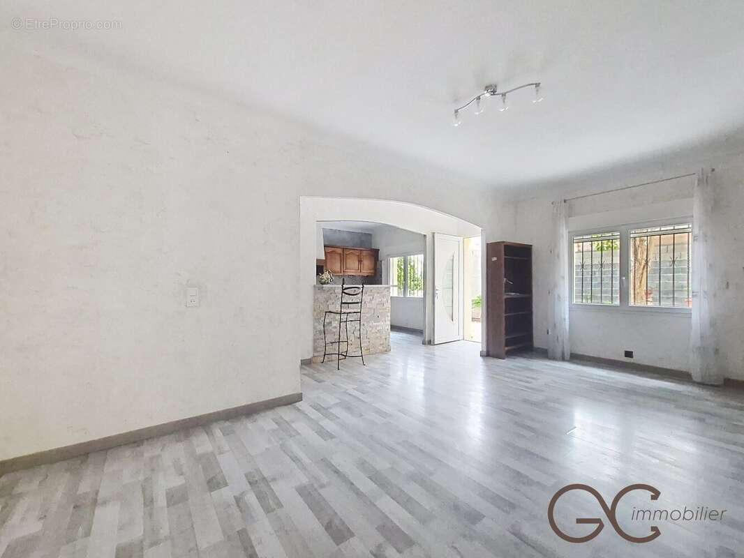 Maison à PUISSALICON