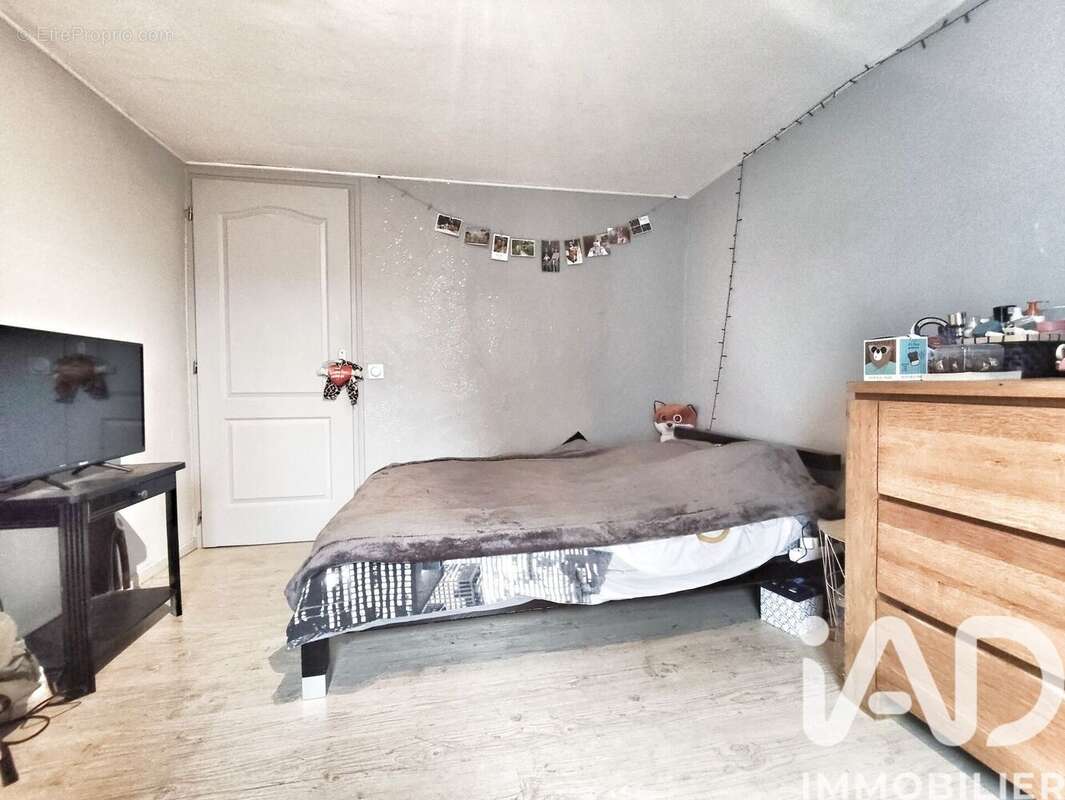 Maison 110 m² à Saint-Jean-De-La-Porte  - photo 9