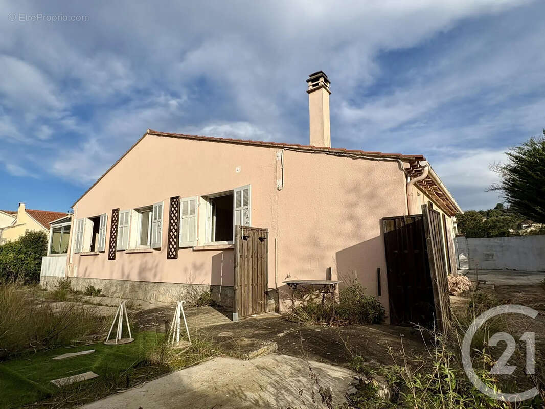 Maison à SIX-FOURS-LES-PLAGES