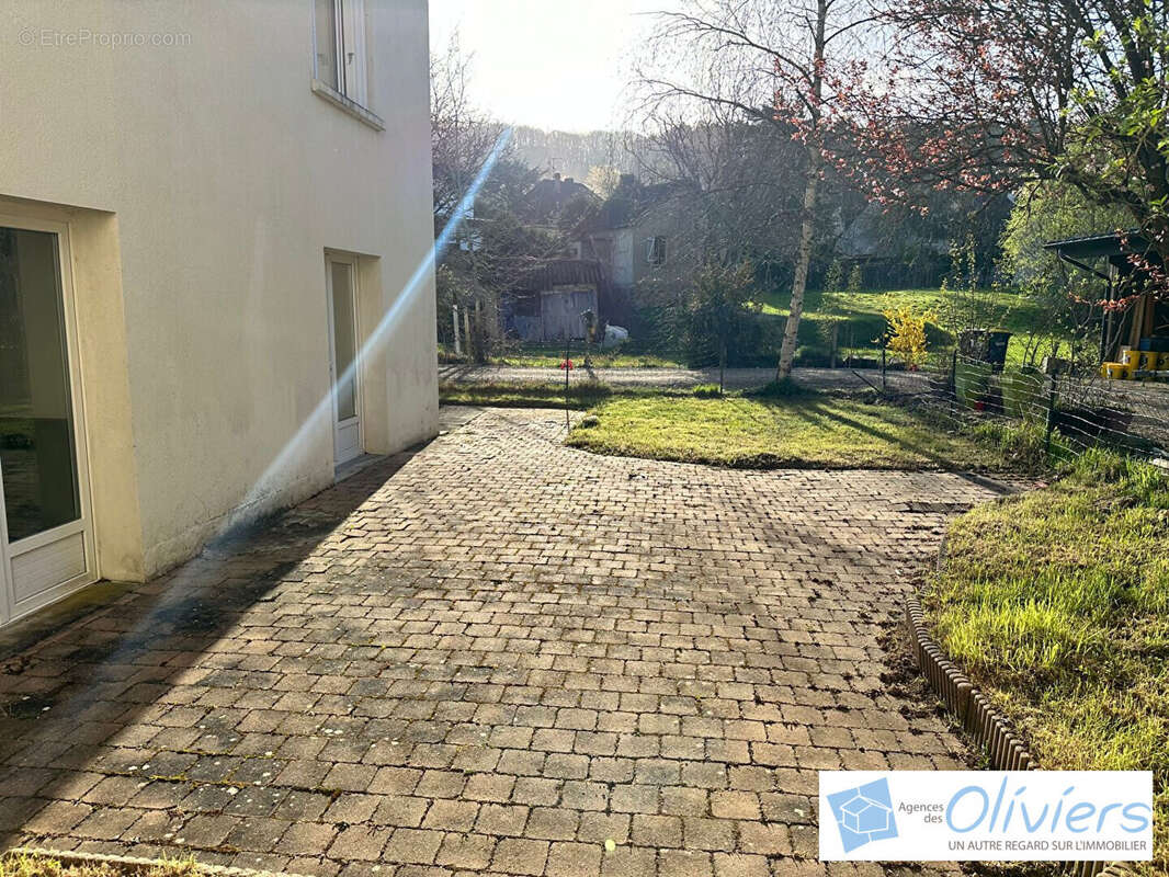 Appartement à SAINT-REMY-LES-CHEVREUSE