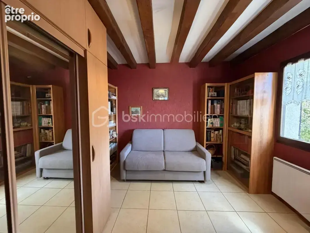 Maison traditionnelle de 146 m2 - terrain 1000 m2 - photo 8