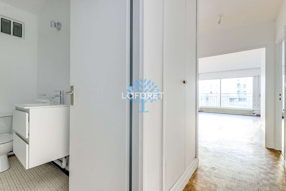 Appartement à PARIS-11E