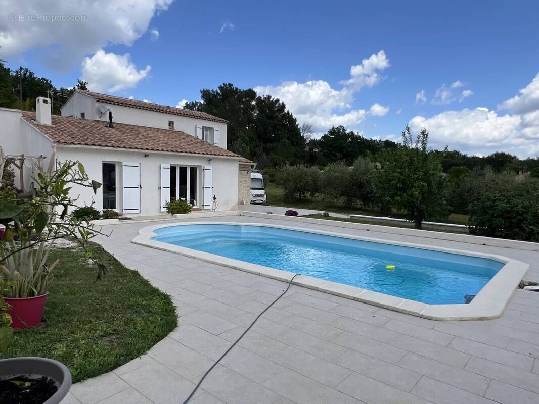 Maison à SAINT-MAXIMIN-LA-SAINTE-BAUME