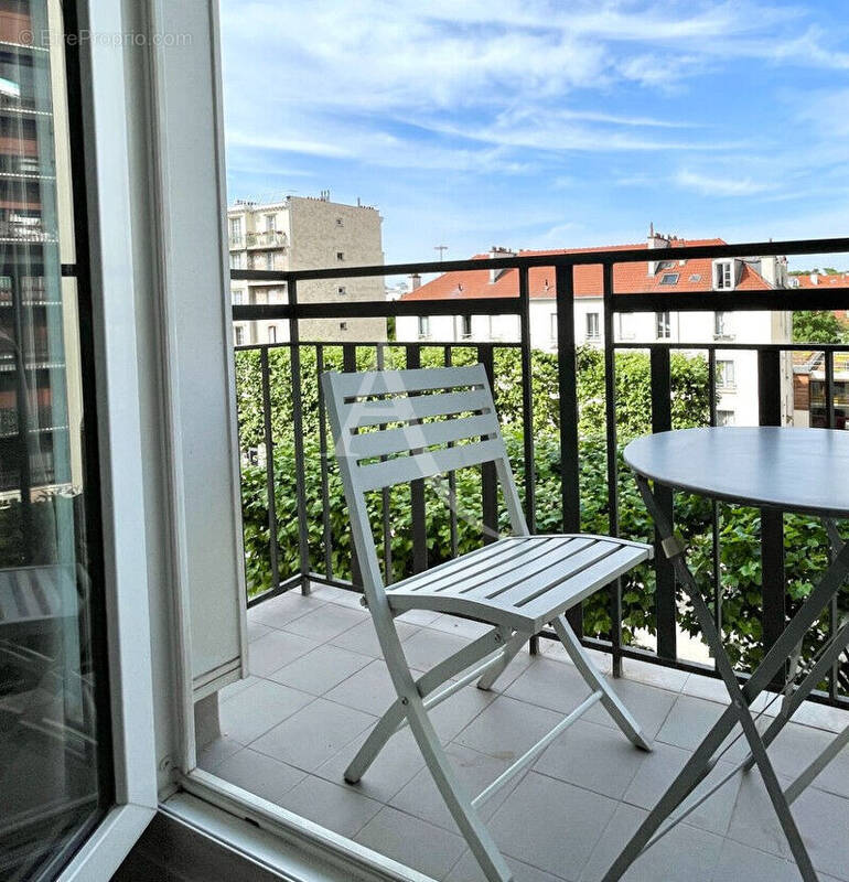 Appartement à CHARENTON-LE-PONT