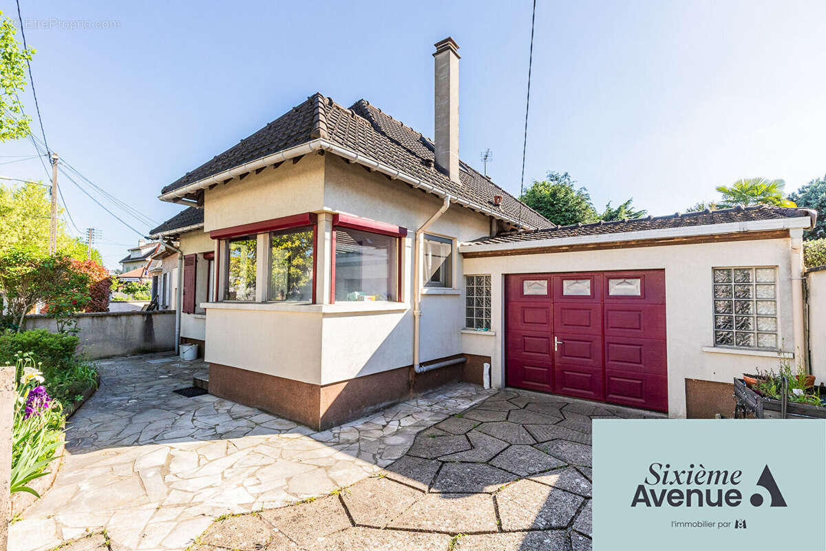 Maison à JUVISY-SUR-ORGE