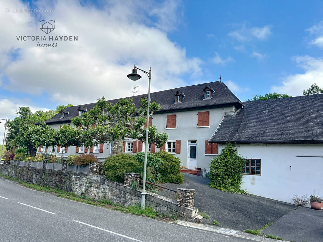 Appartement à OLORON-SAINTE-MARIE