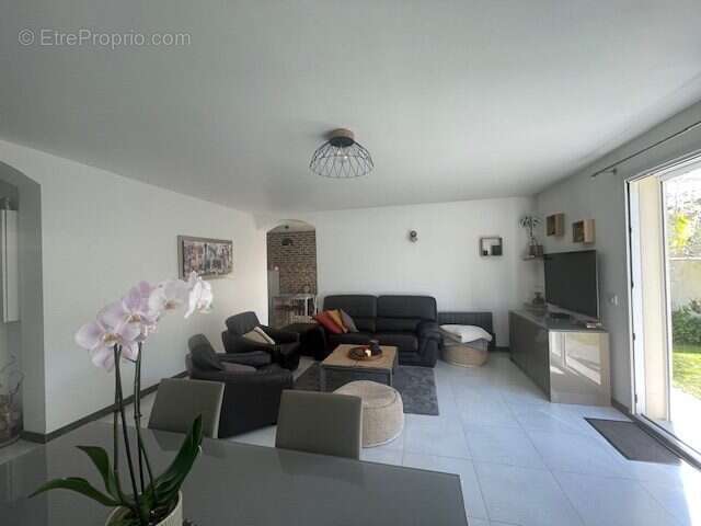 Maison à LE BLANC-MESNIL