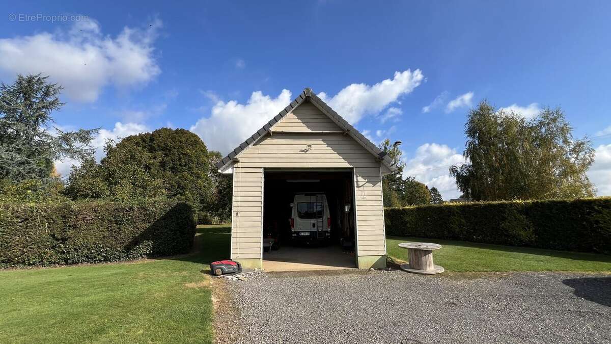 Maison à HORNOY-LE-BOURG