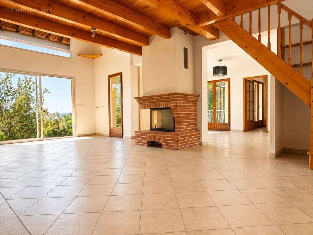 Maison T5 - 160 m2 - vue dégagée - photo 5