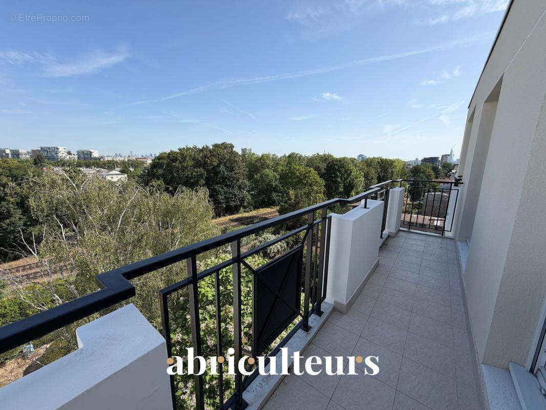 Appartement à ISSY-LES-MOULINEAUX