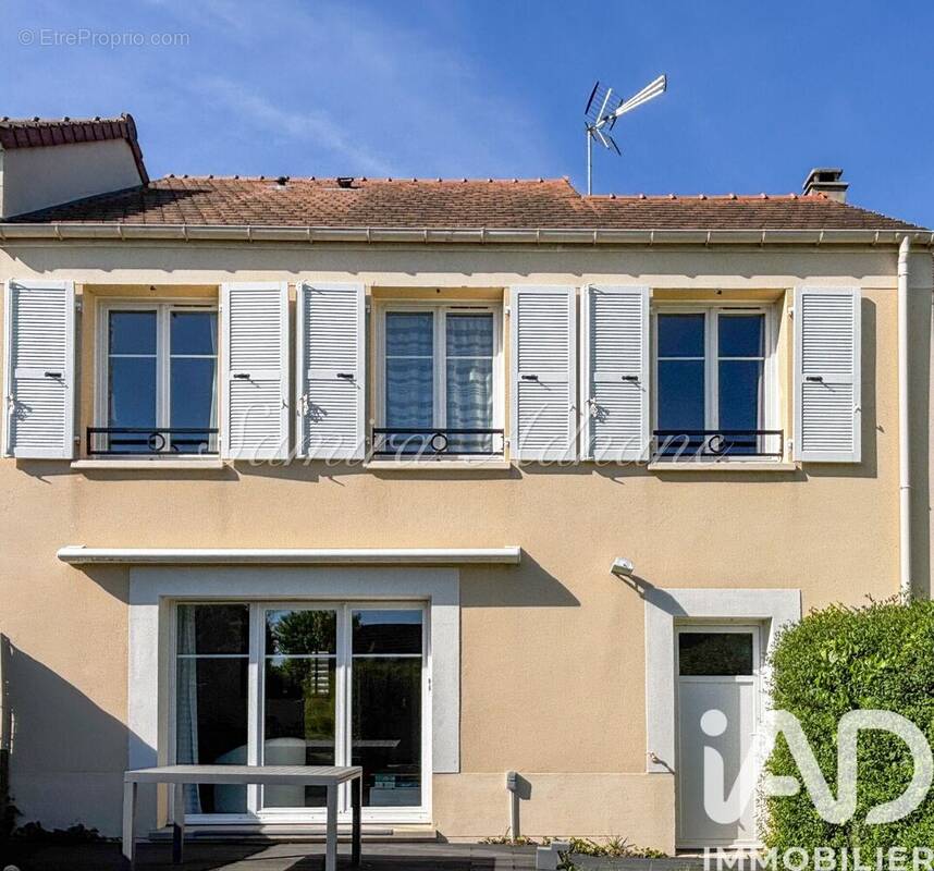 Photo 1 - Maison à CORMEILLES-EN-PARISIS