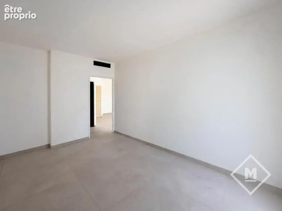 Vente appartement T3 terrasse calme  13600 La Ciotat - photo 9