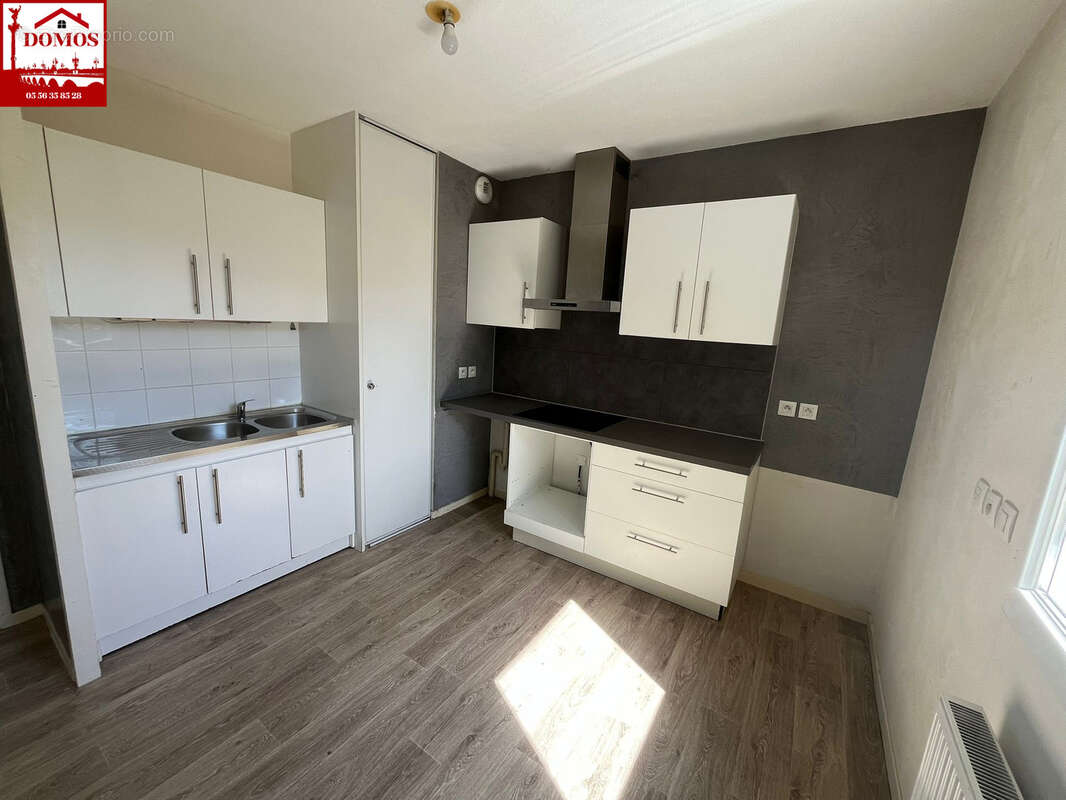 Appartement à PAREMPUYRE