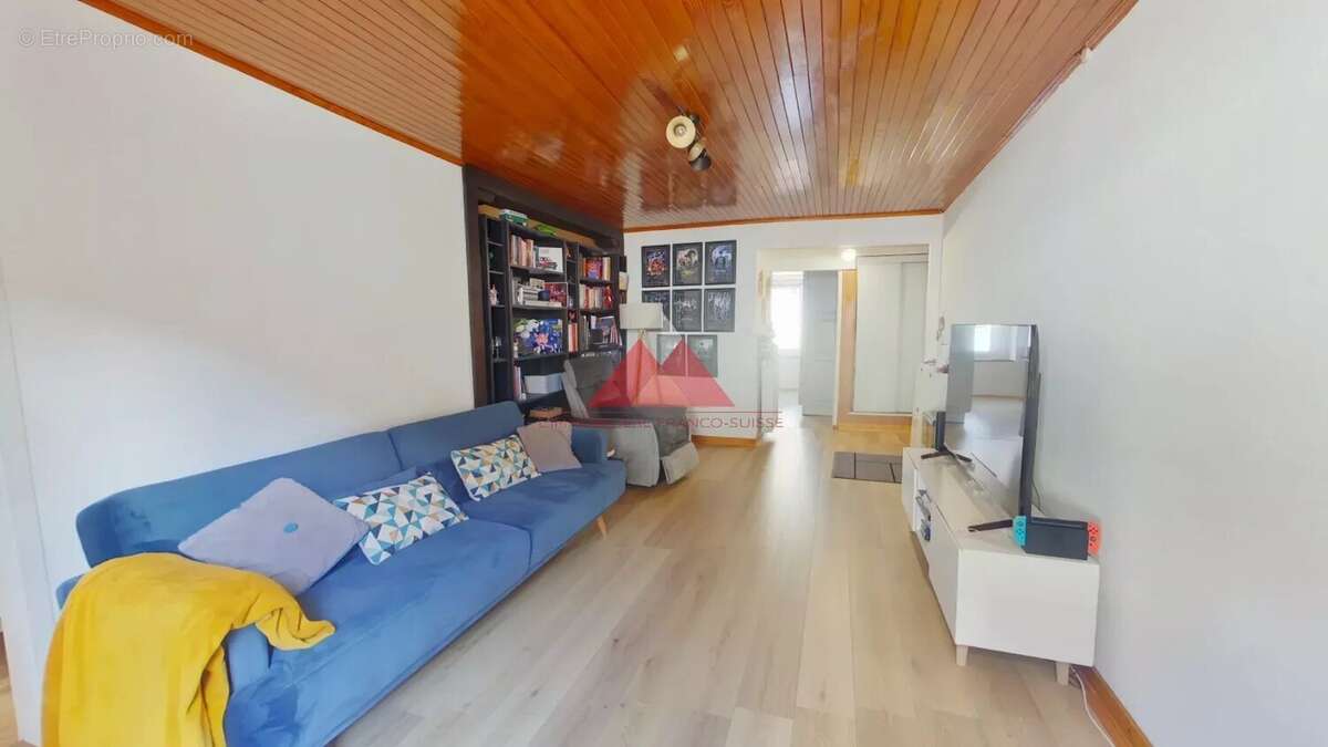 Appartement à LA MOUILLE