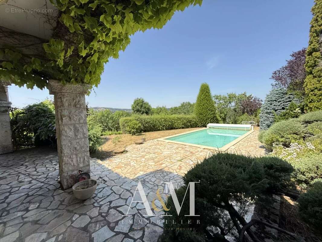 Villa T6 de 275 m² + sous-sol 180 m²/ 2548m² - photo 8