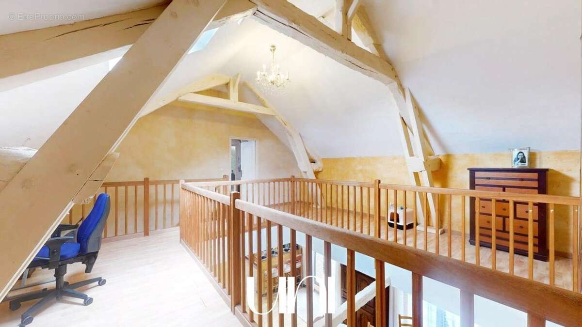 Maison à MEZIDON-CANON