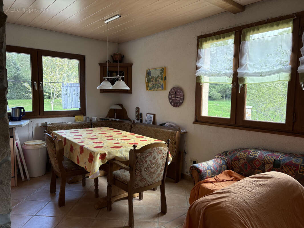 Maison à CHATEAU-CHERVIX