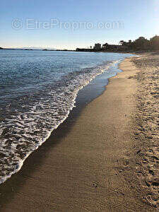 Appartement à BORMES-LES-MIMOSAS