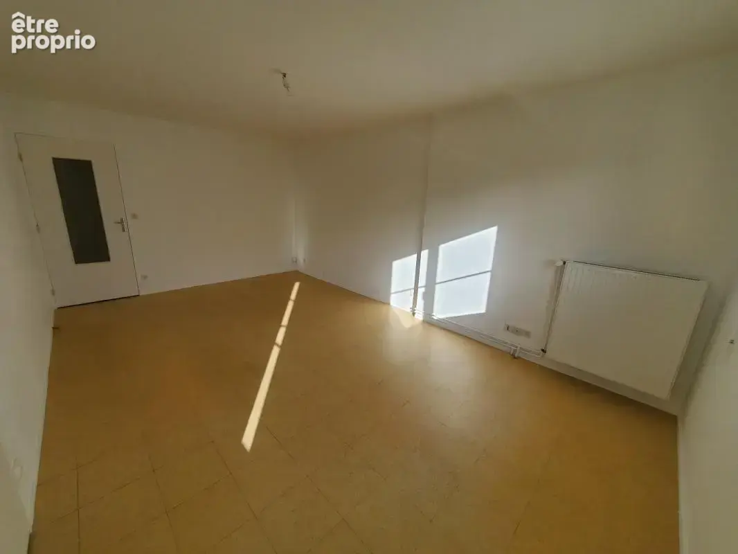 Beau T4 en rez-de-chaussée proche toutes commodités - photo 3