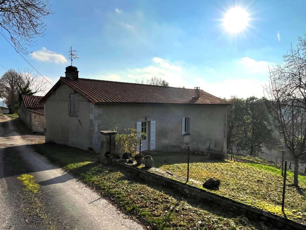 Maison à VERTEILLAC