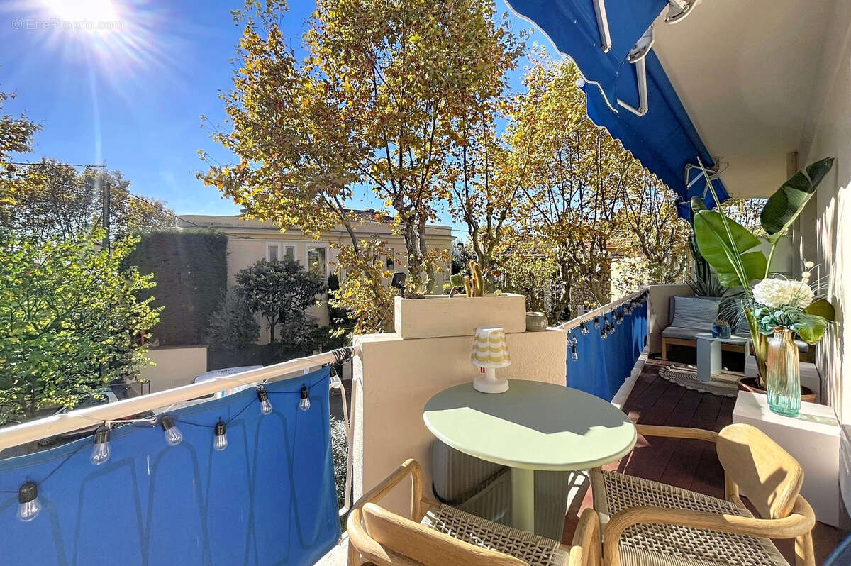 Appartement à LE CANNET