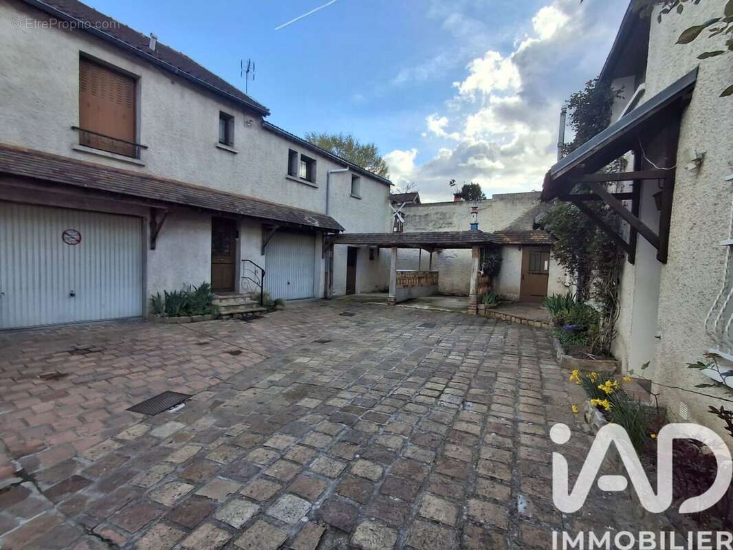 Photo 3 - Appartement à BALLAINVILLIERS