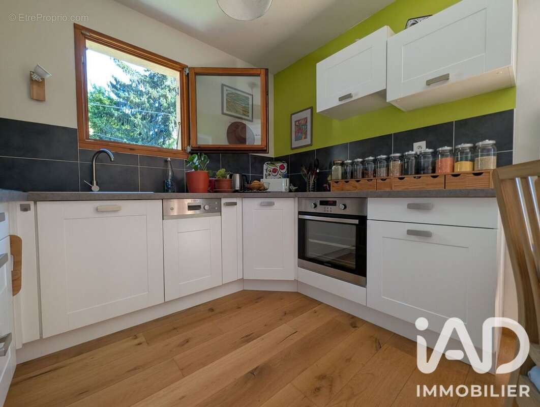 Appartement 62 m² à Venon  - photo 3
