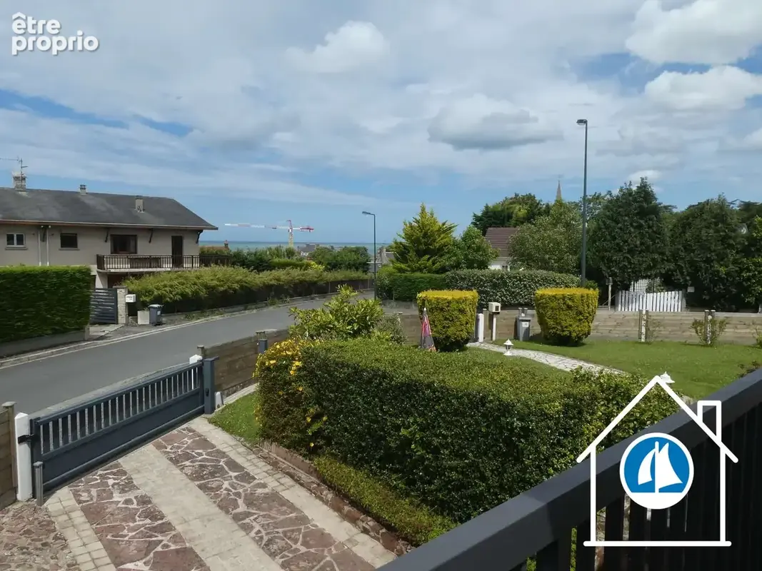 Maison à ARROMANCHES-LES-BAINS