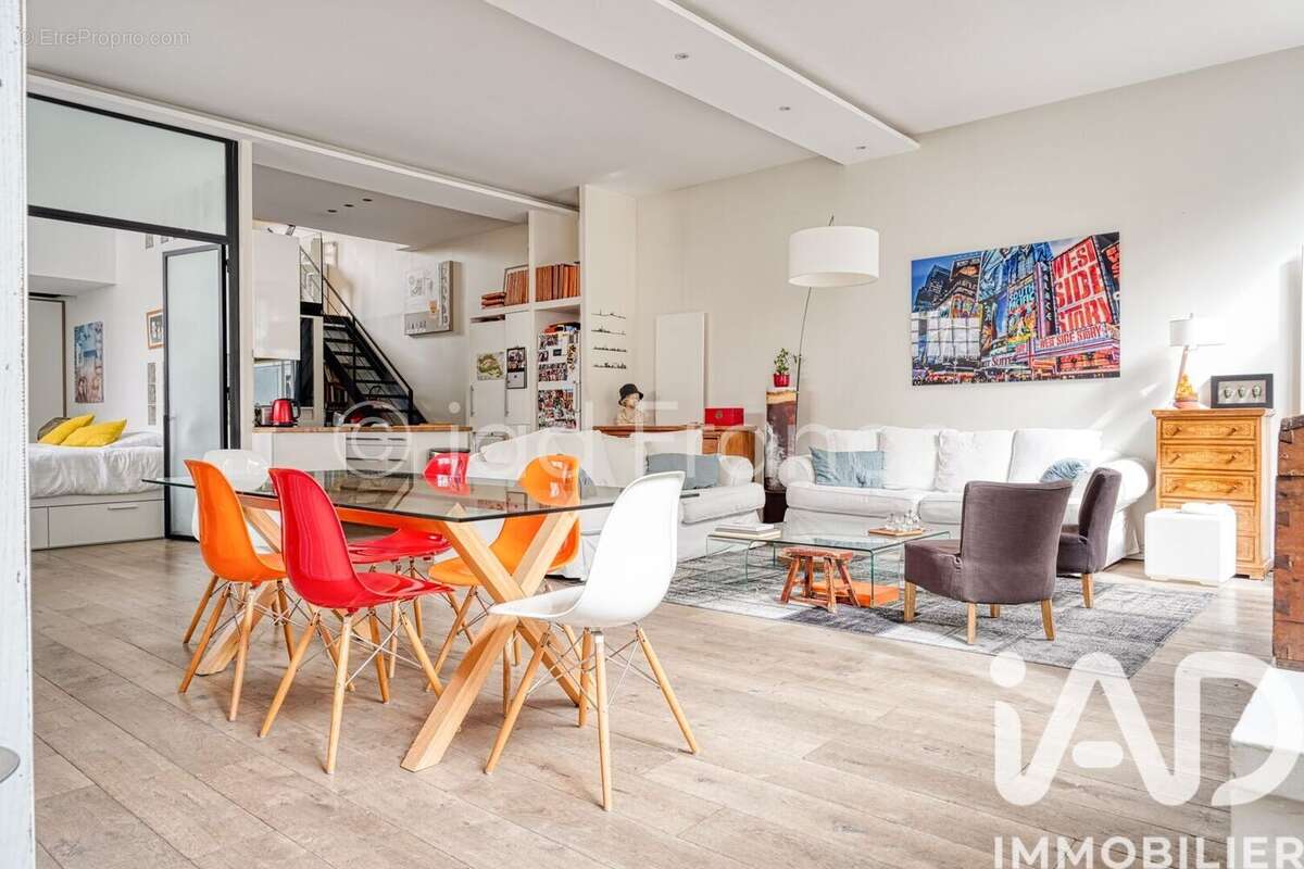 Photo 2 - Appartement à COURBEVOIE