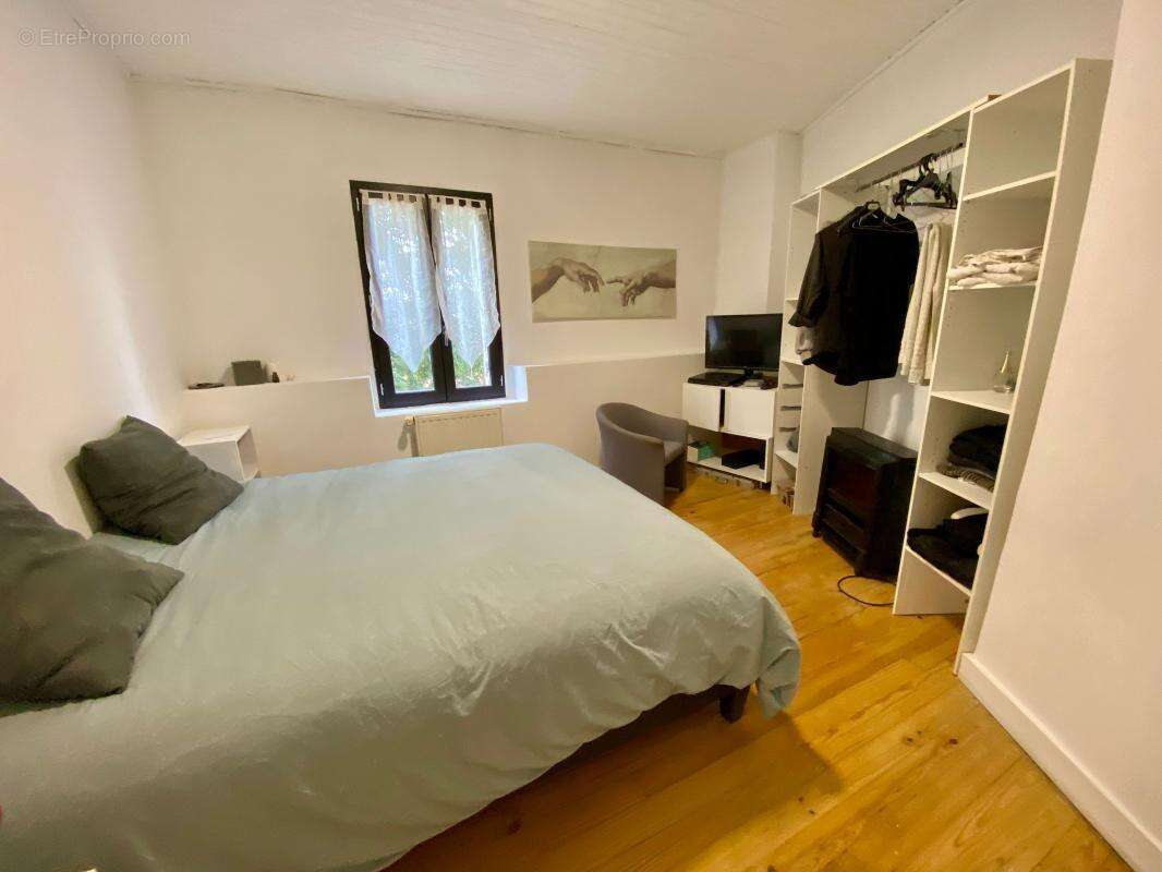 Maison à SAINTE-ALVERE