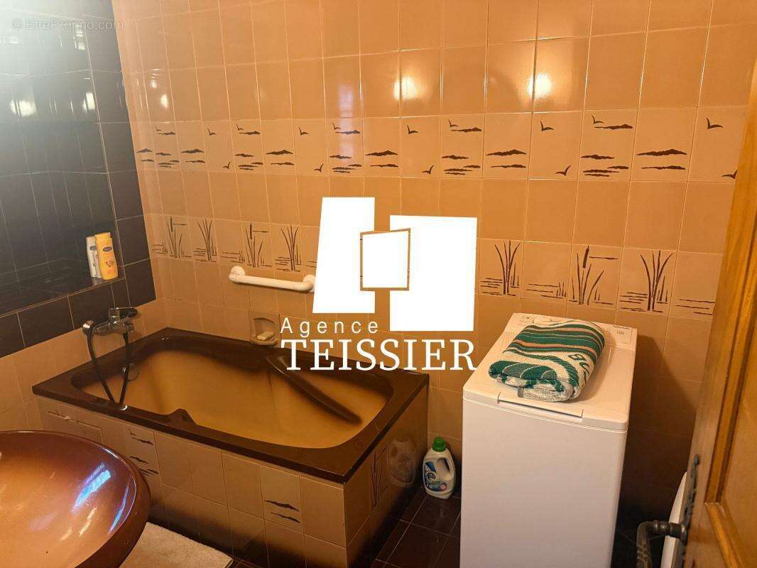 Maison à LES ASSIONS