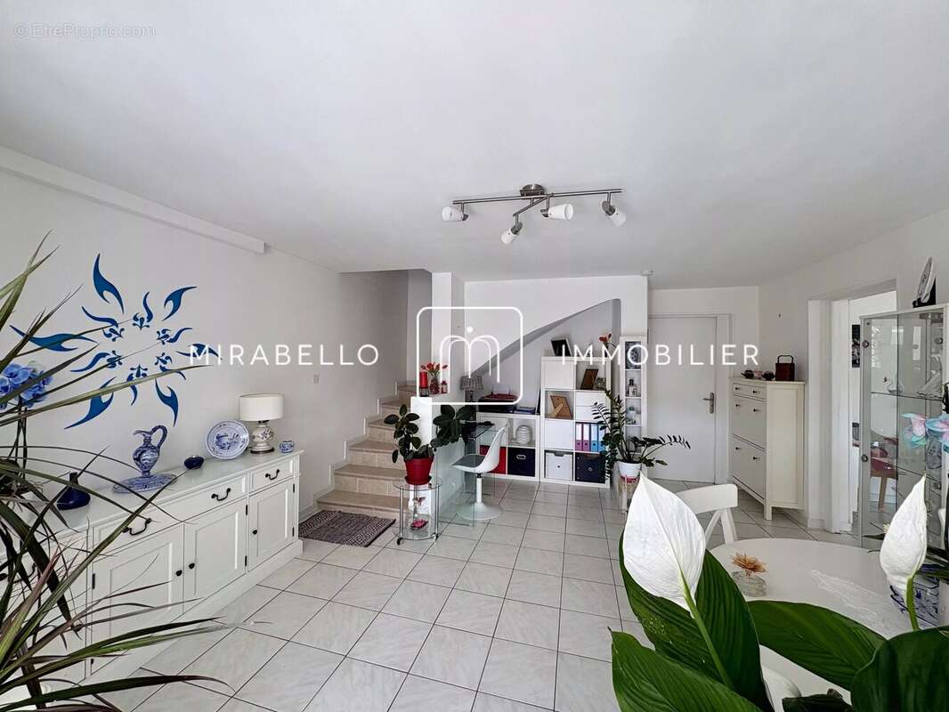 Maison 193 m² à Colomars  - photo 17