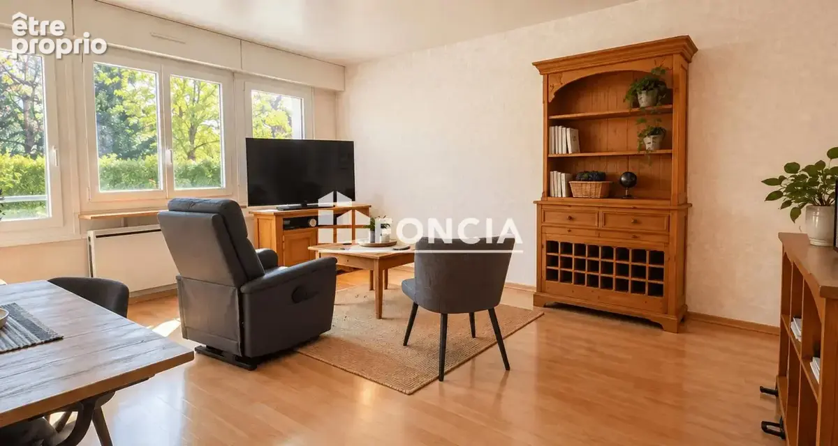 Appartement en rez-de-chaussée avec place de stationnement et cave - photo 2