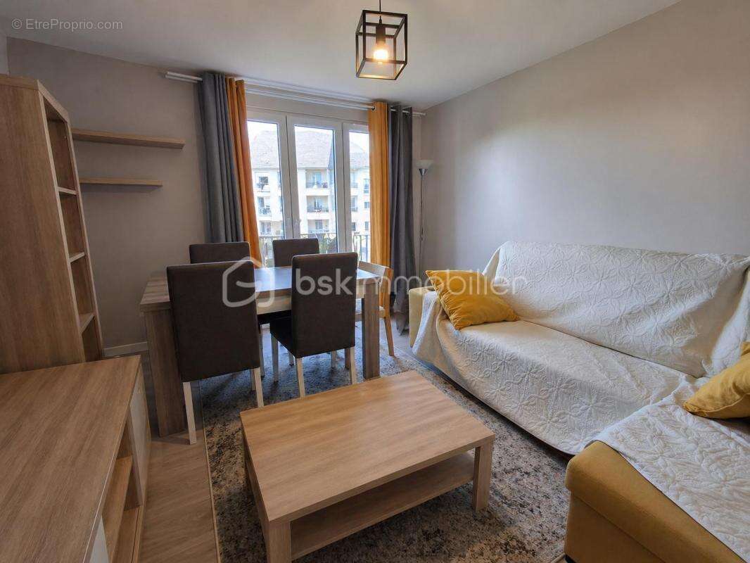 ***appartement 56m2  2chambres refait a neuf avec balcon, cave, box parking privatif dieppe*** - photo 13