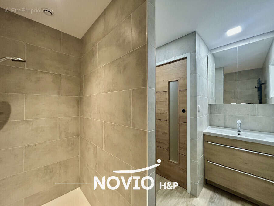 Maison à LENCLOITRE