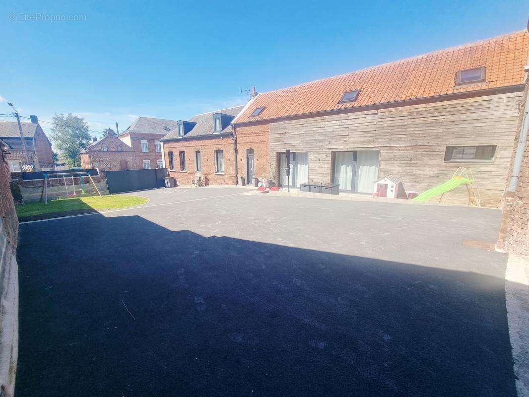 Longère avec grange, DPE C, 4 chambres dont 1 suite, jardin - photo 22