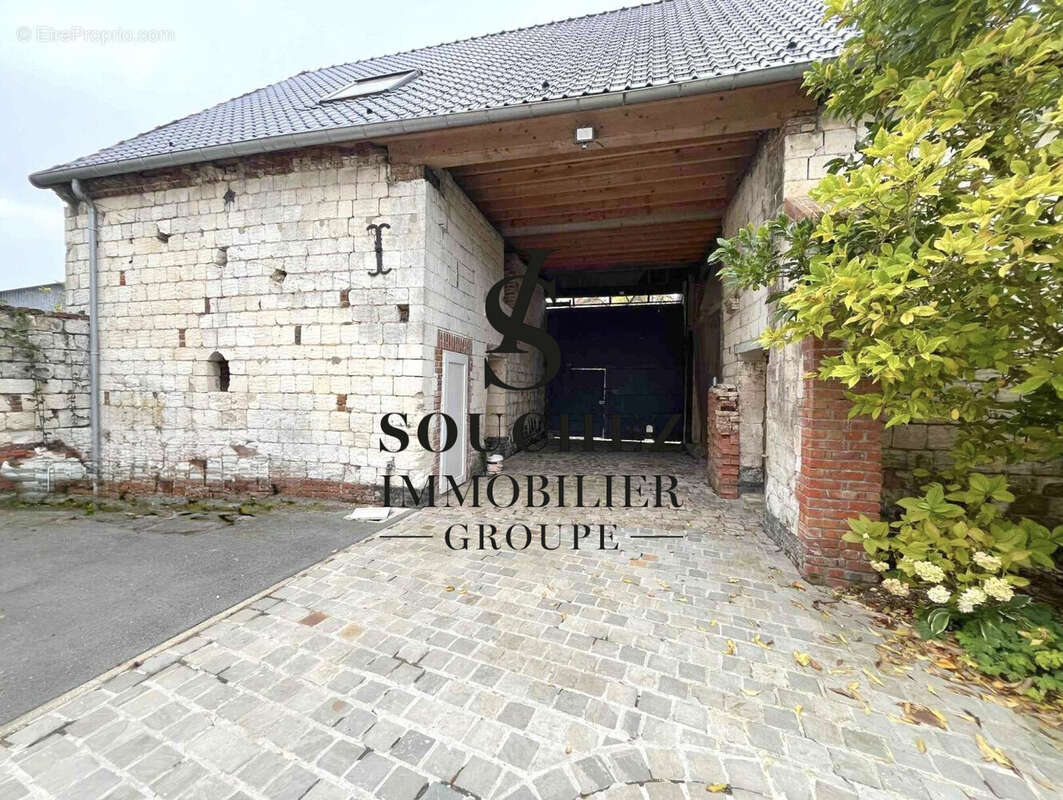 Maison à FREVIN-CAPELLE