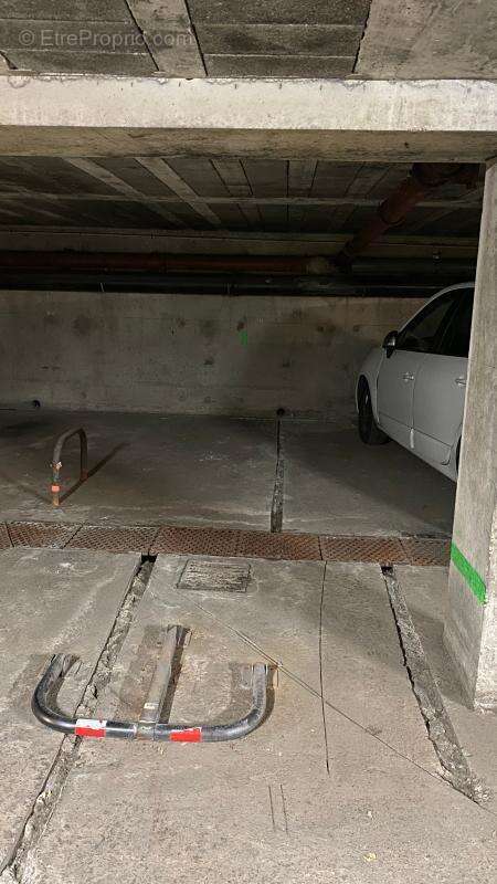 Parking à LYON-7E