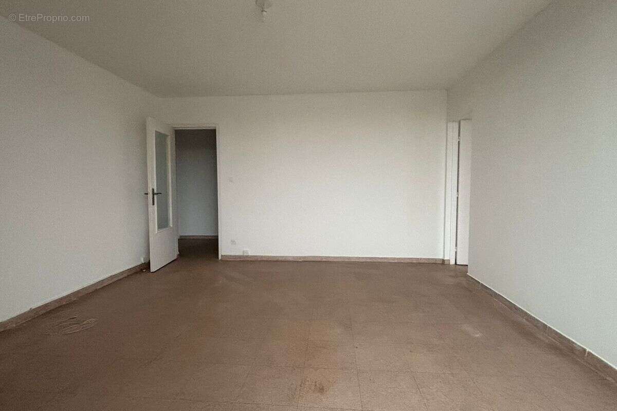 Appartement à PORT-DE-BOUC