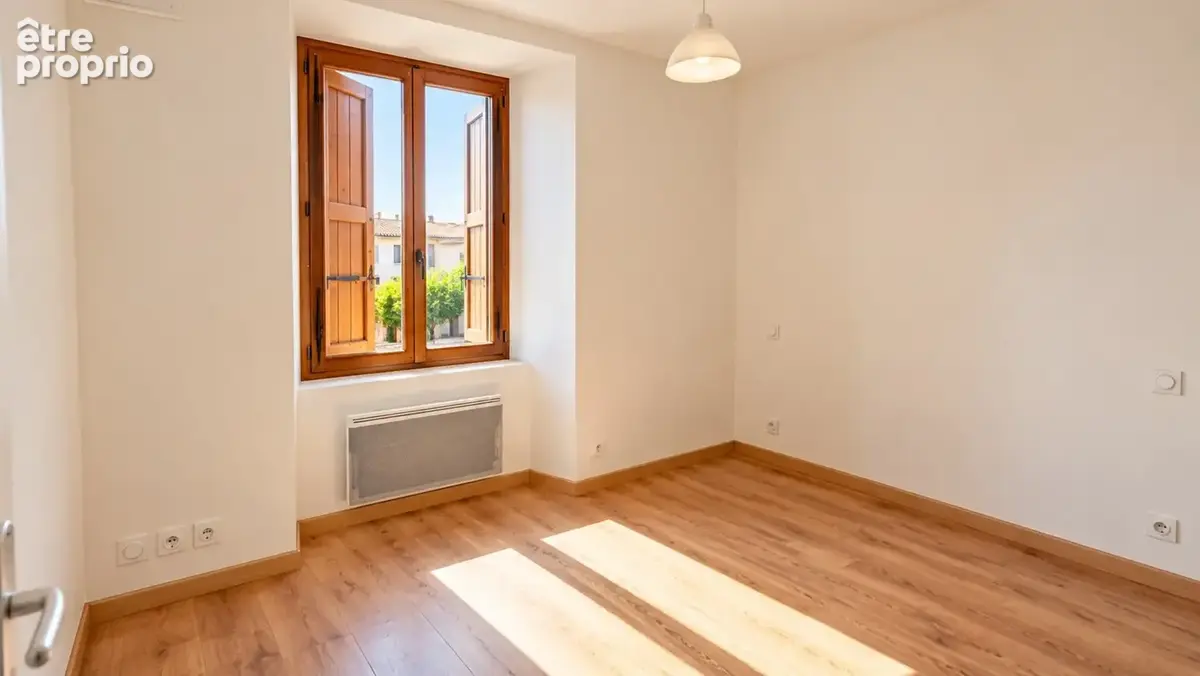 Saint-étienne-de-saint-geoirs – maison en pierre à rénover – 96 m² habitables + plateau aménageable – cour – fort potentiel inve - photo 4