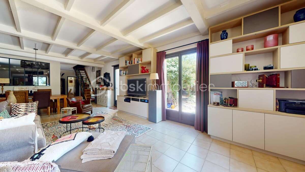 Villa de plain-pied avec piscine - photo 7