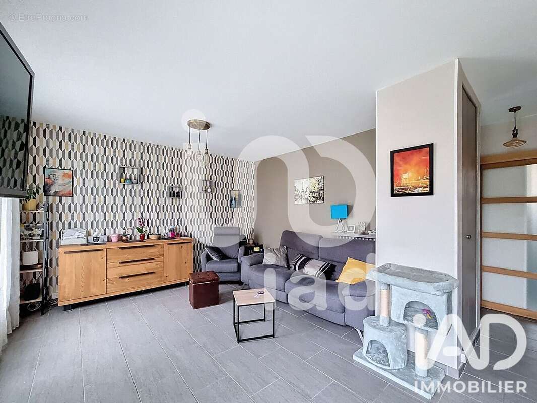 Maison 116 m² à Aulnay-Sous-Bois  - photo 6