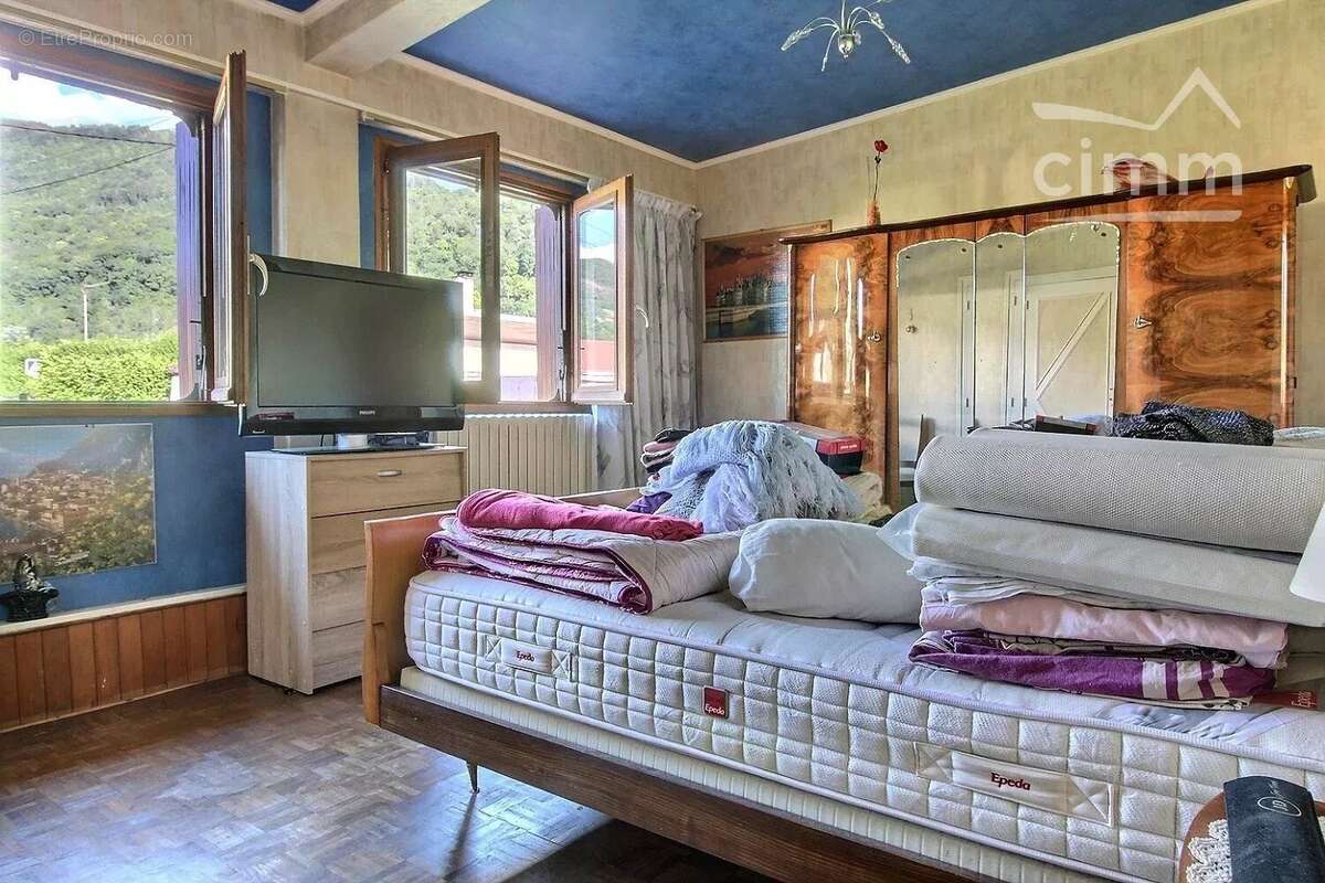 Maison à FROGES