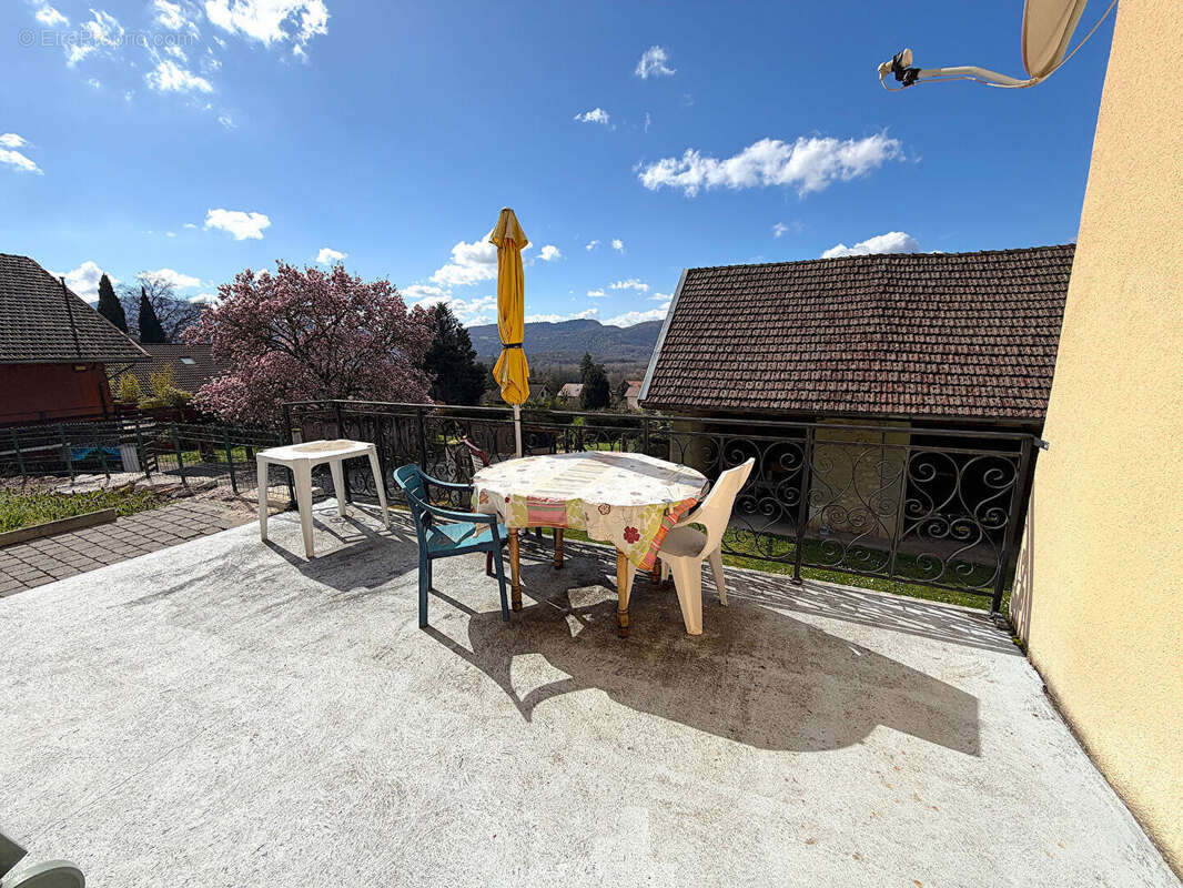 Maison à CHINDRIEUX