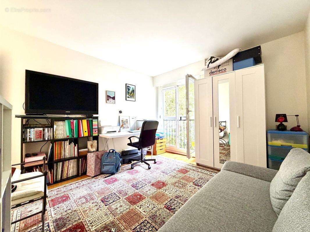 Appartement à PARIS-19E