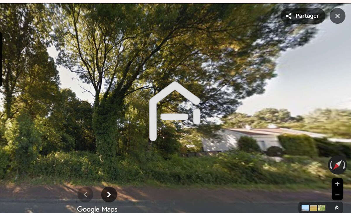 Terrain à LE CHAMP-SAINT-PERE