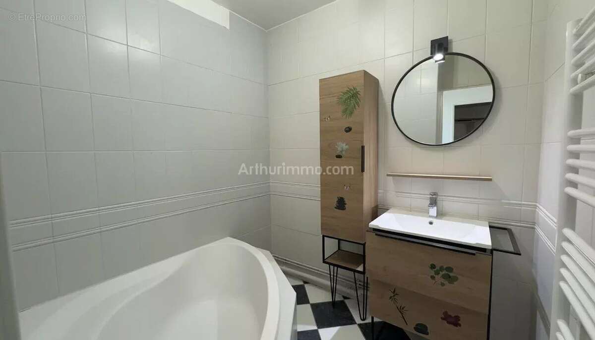 Appartement à SAINT-FARGEAU-PONTHIERRY