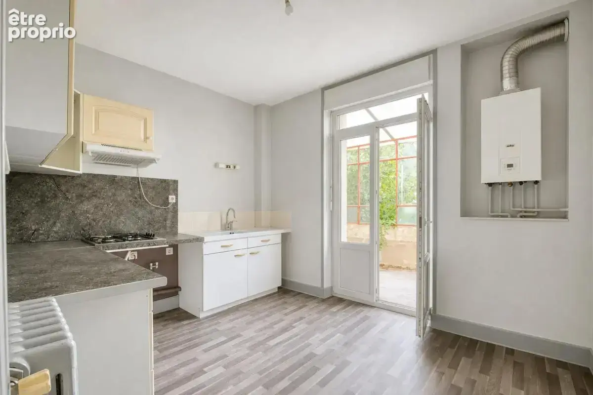 Maison de 8 pièces de 144 m² à Vandœuvre-lès-Nancy - photo 2