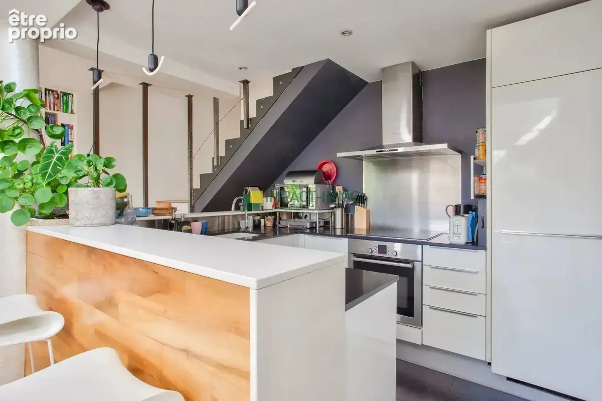 Maison familiale pleine de charme avec séjour de 37 m², jardin et pergola plein sud : un bien rare à Colombes ! - photo 8